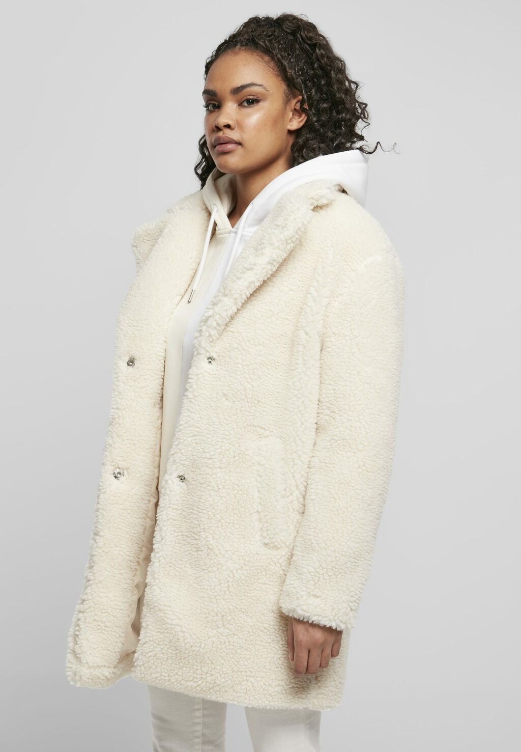 Urban Classics Ladies Oversized Sherpa Coat whitesand TB3058