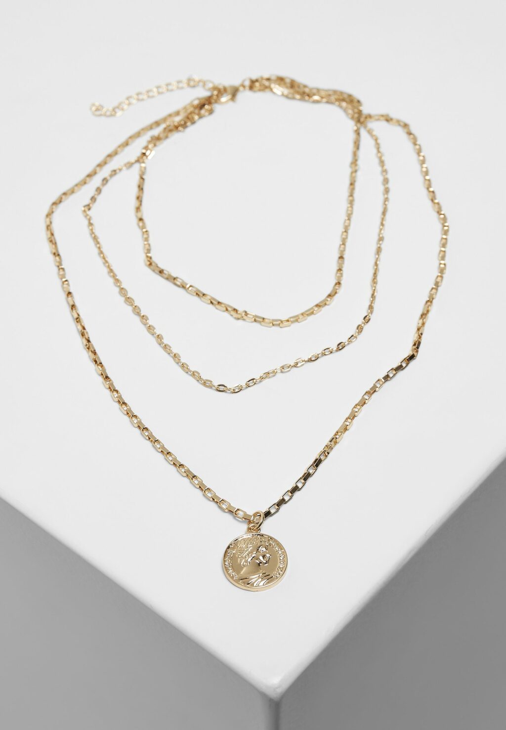 Layering Amulet Necklace gold one TB4200
