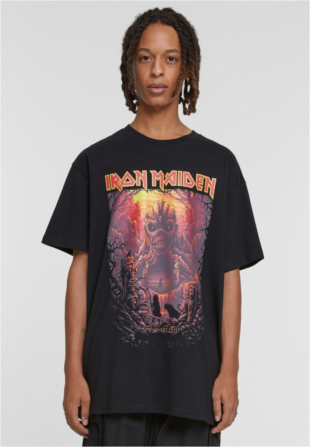 Upscale X Iron Maiden Shadow of the Valley Oversize Tee black MT2654