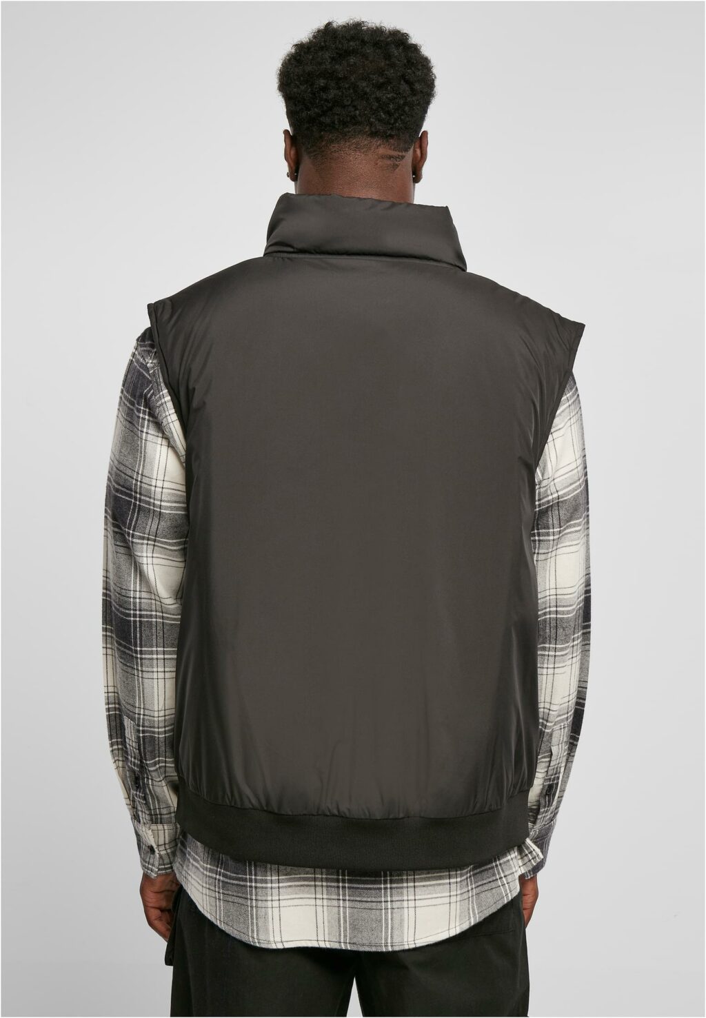Urban Classics Clean Puffer Vest black TB5903