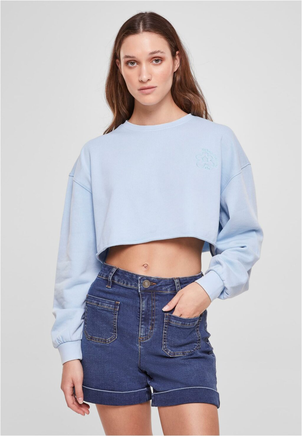 Urban Classics Ladies Cropped Flower Embroidery Terry Crewneck balticblue TB6005