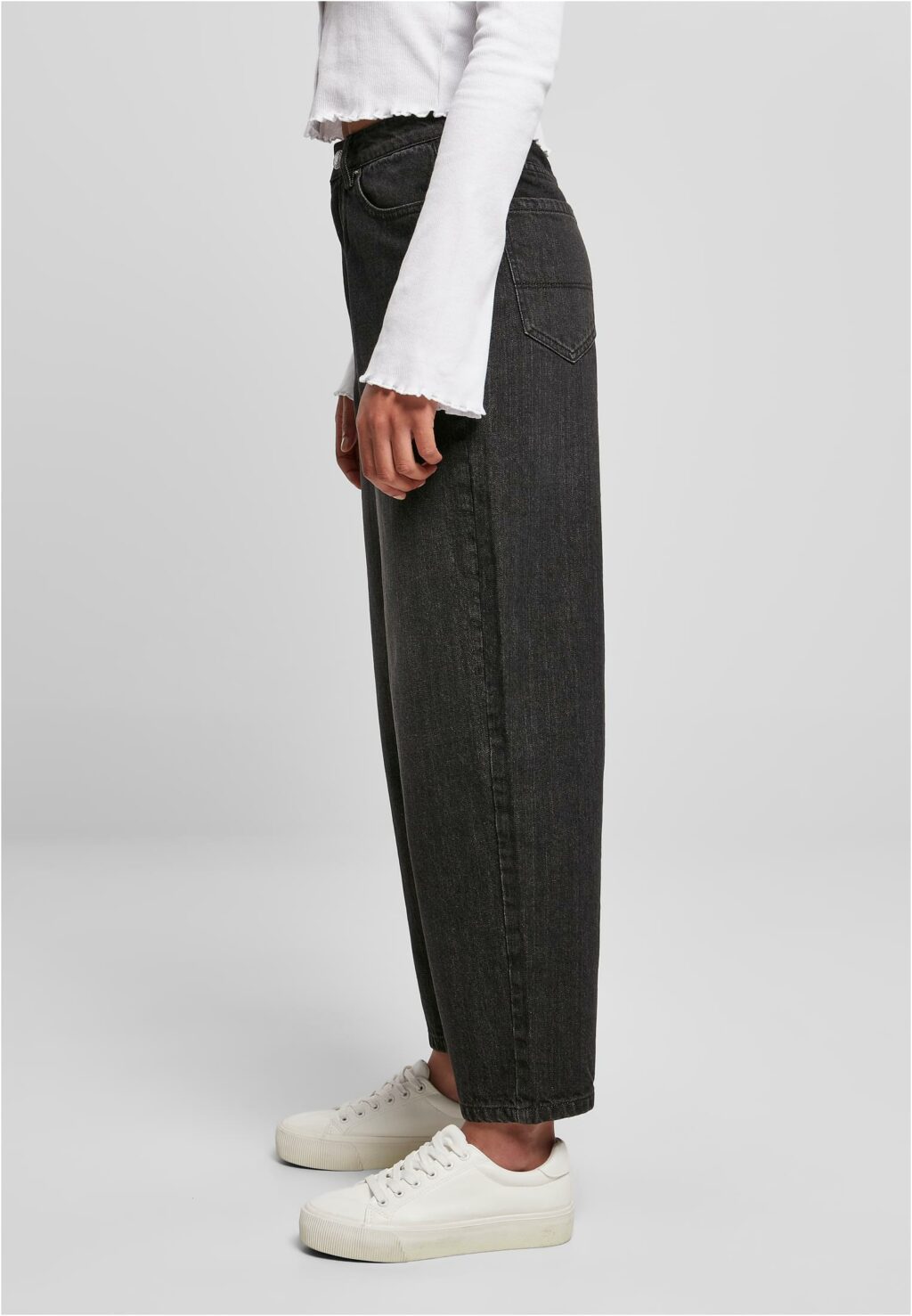 Urban Classics Ladies High Waist Wide Leg Cropped Denim Pants black washed TB4541