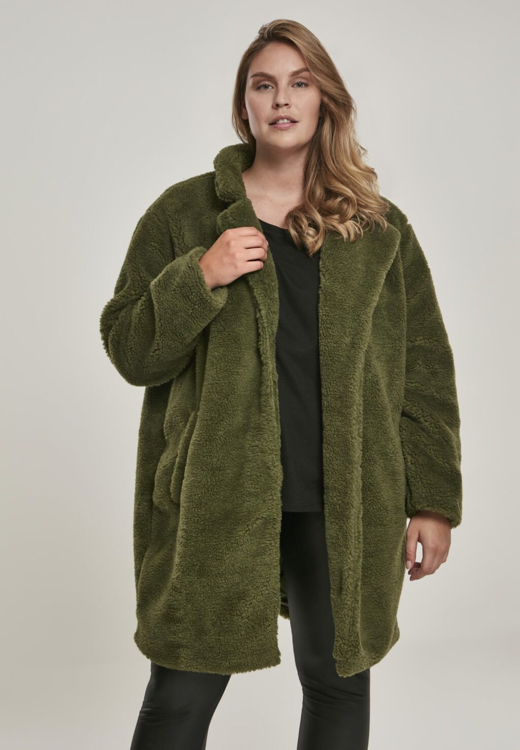 Urban Classics Ladies Oversized Sherpa Coat olive TB3058
