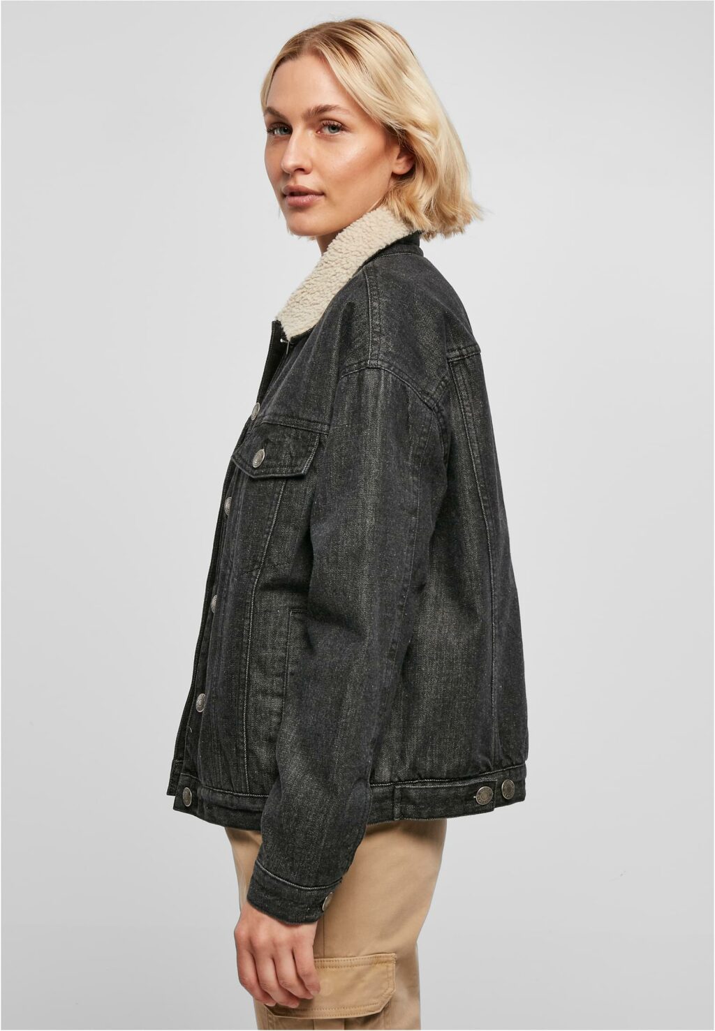 Urban Classics Ladies Oversized Sherpa Denim Jacket black washed TB5077