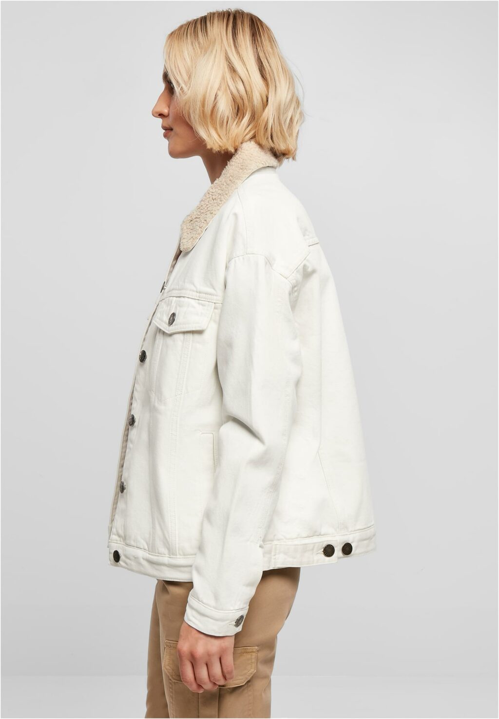 Urban Classics Ladies Oversized Sherpa Denim Jacket offwhite raw TB5077
