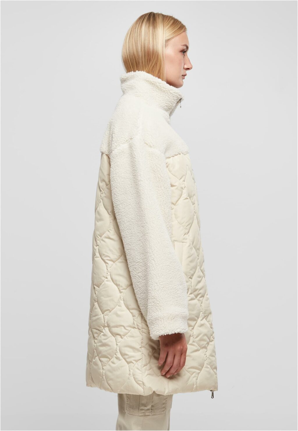 Urban Classics Ladies Oversized Sherpa Quilted Coat softseagrass/whitesand TB5431
