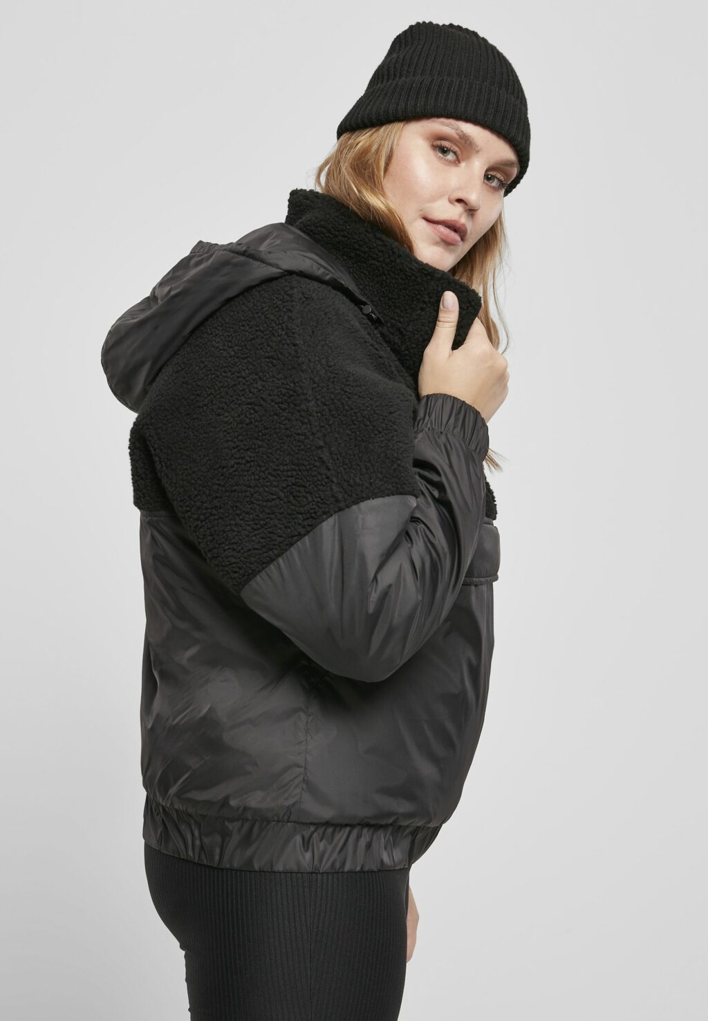 Urban Classics Ladies Sherpa Mix Pull Over Jacket black/black TB3990