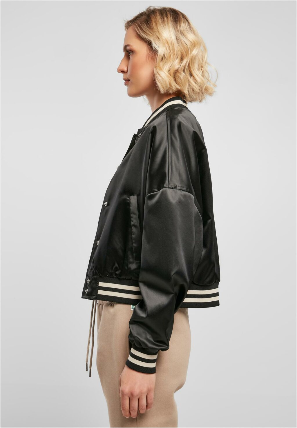 Urban Classics Ladies Short Oversized Satin College Jacket black TB5037