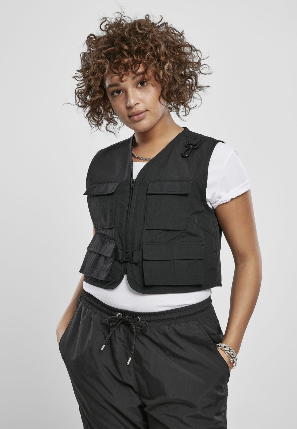 Urban Classics Ladies Short Tactical Vest black TB3633