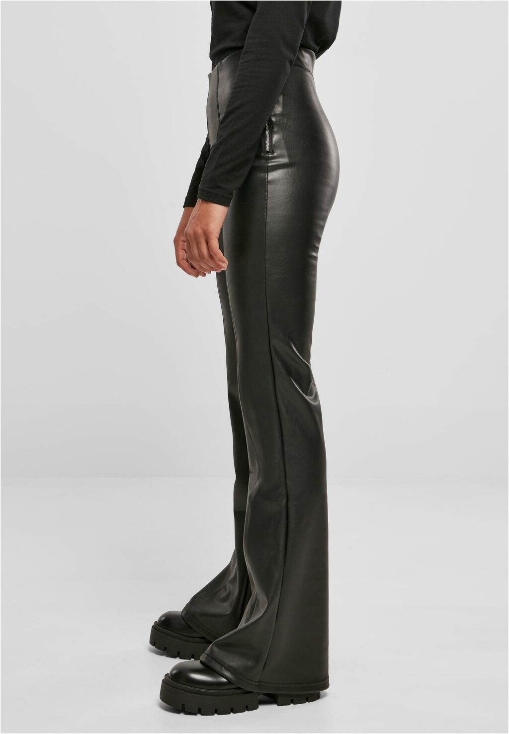 Urban Classics Ladies Synthetic Leather Flared Pants black TB5410