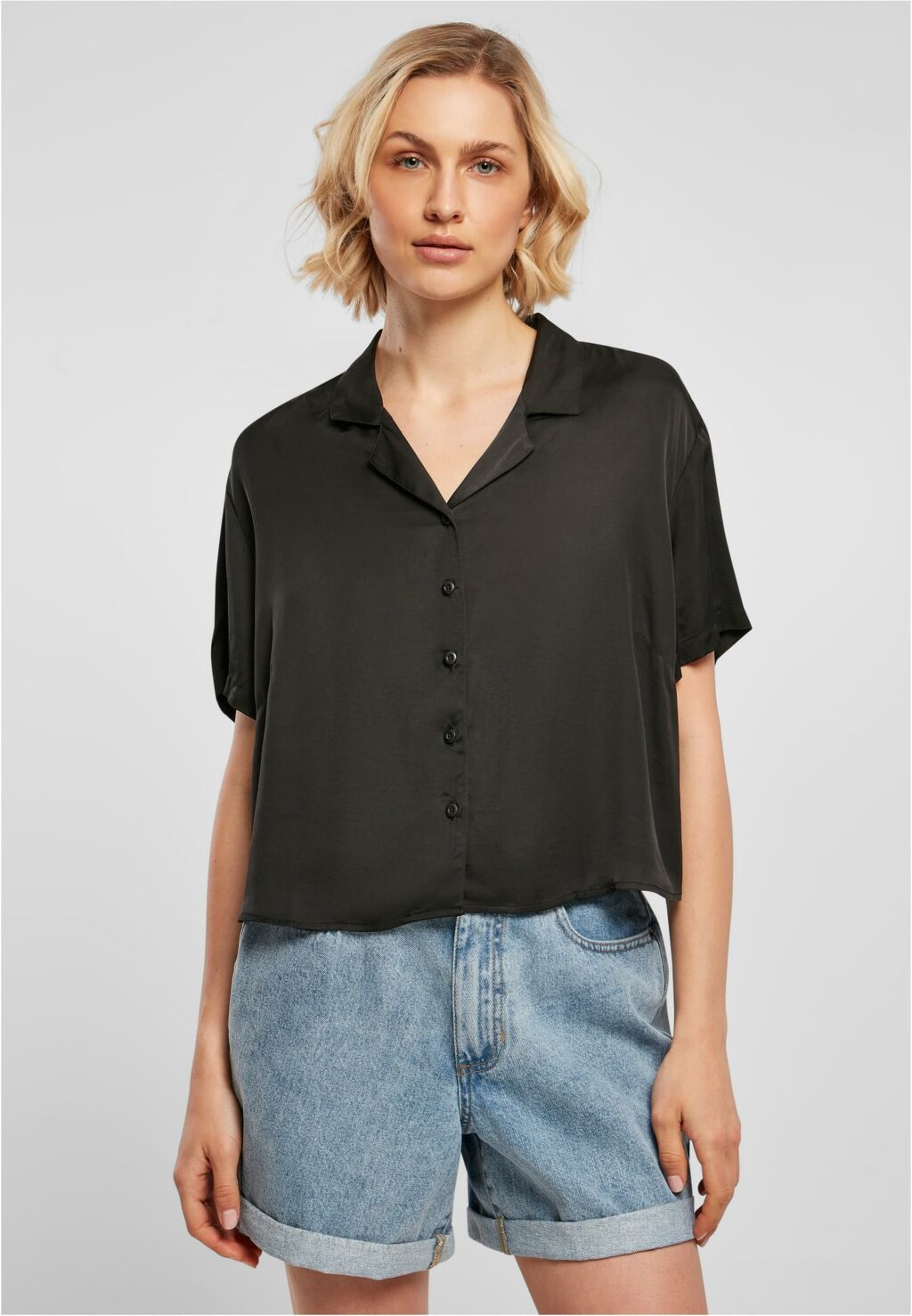 Urban Classics Ladies Viscose Satin Resort Shirt black TB5009