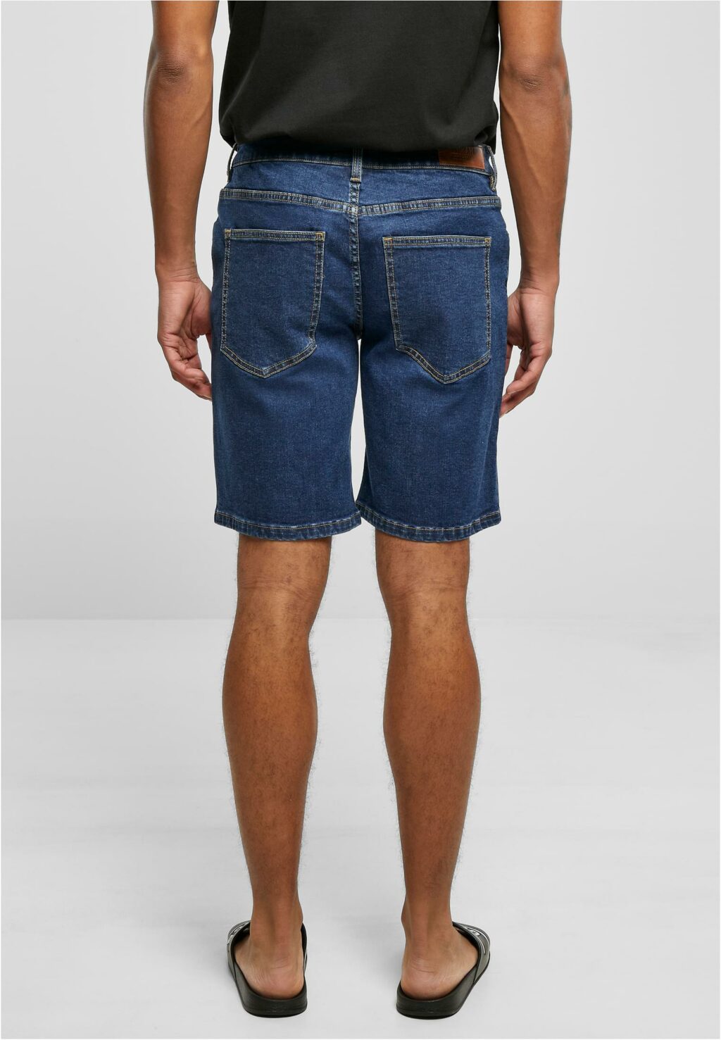 Urban Classics Relaxed Fit Jeans Shorts mid indigo washed TB4156