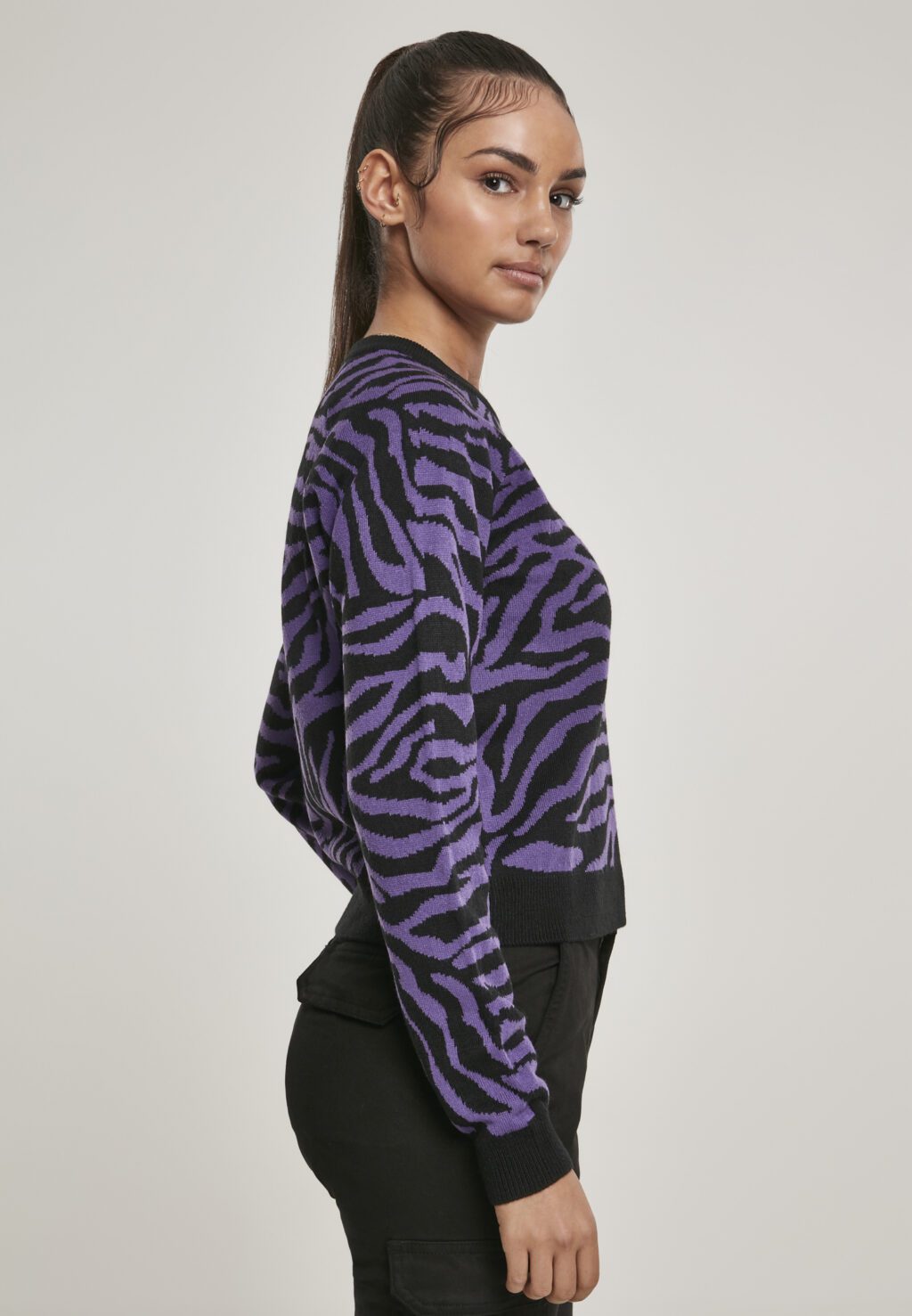 Urban Classics Ladies Short Tiger Sweater blk/pur TB3033