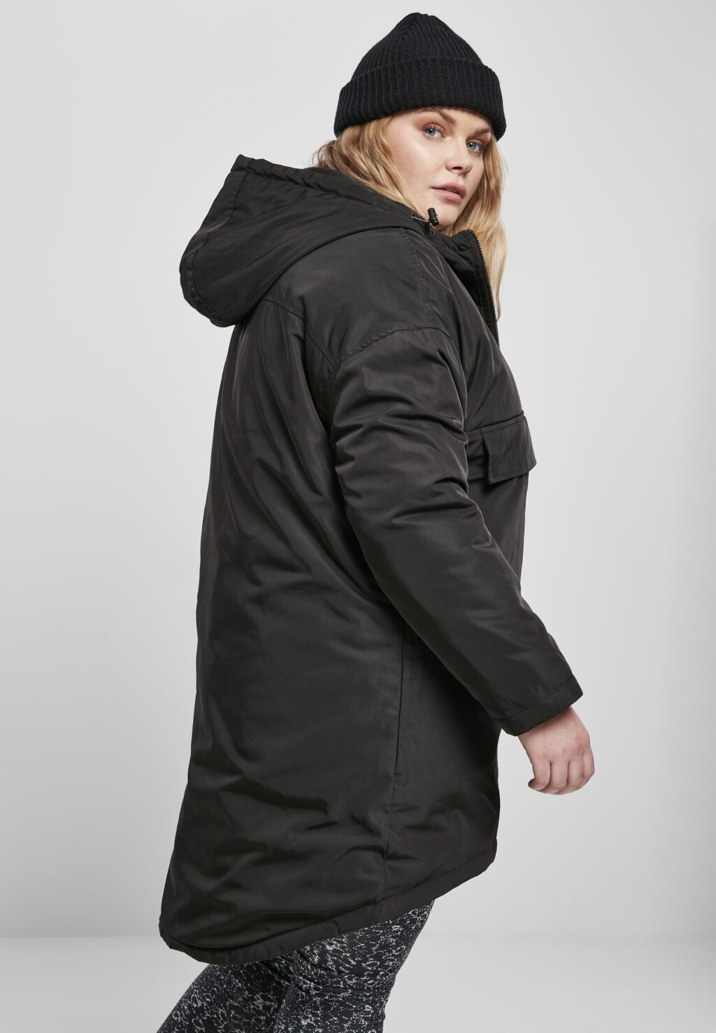 Urban Classics Ladies Long Oversized Pull Over Jacket black TB3787