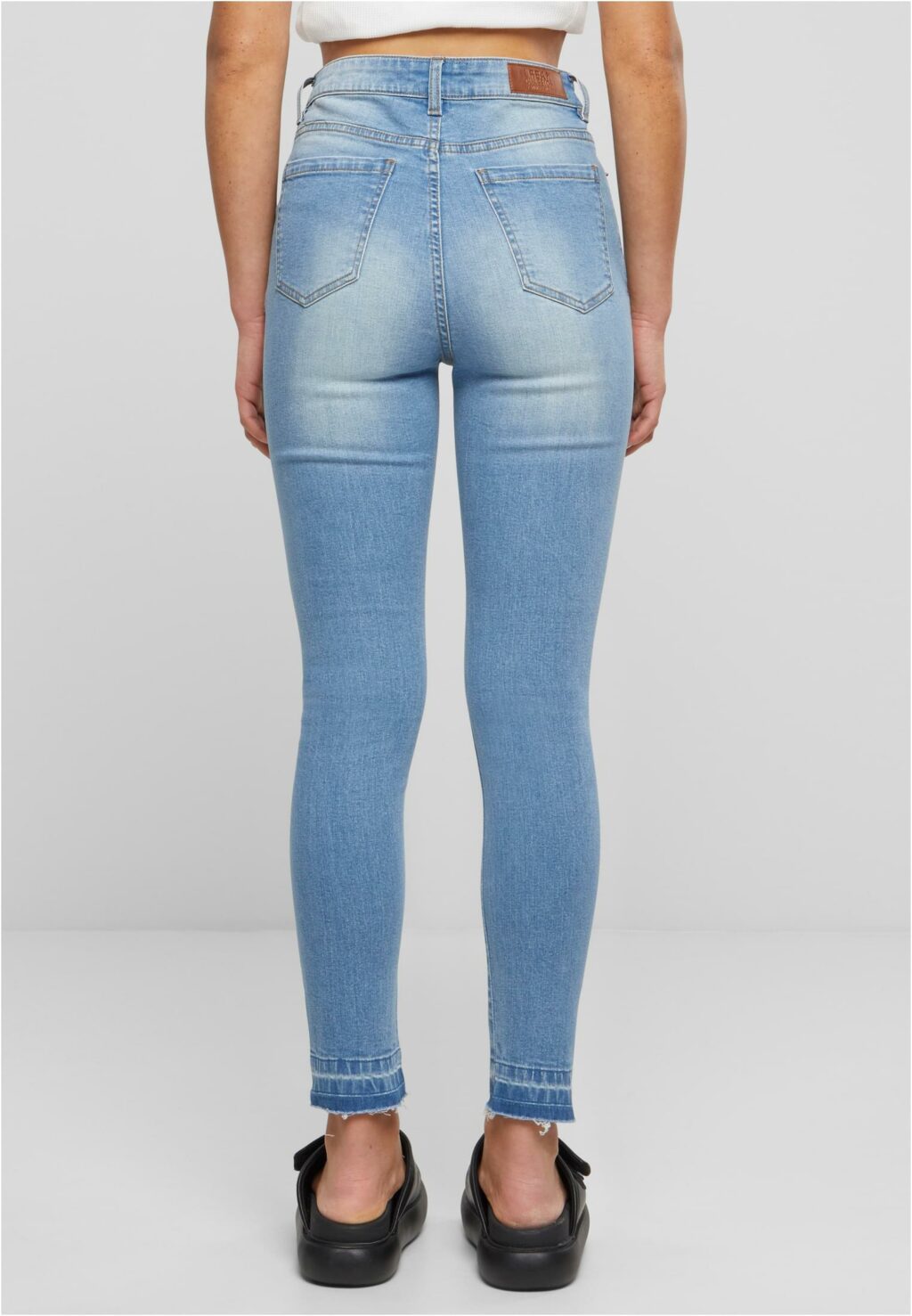 Urban Classics Ladies Skinny High Waist Open Hem Jeans clearblue bleached TB6865