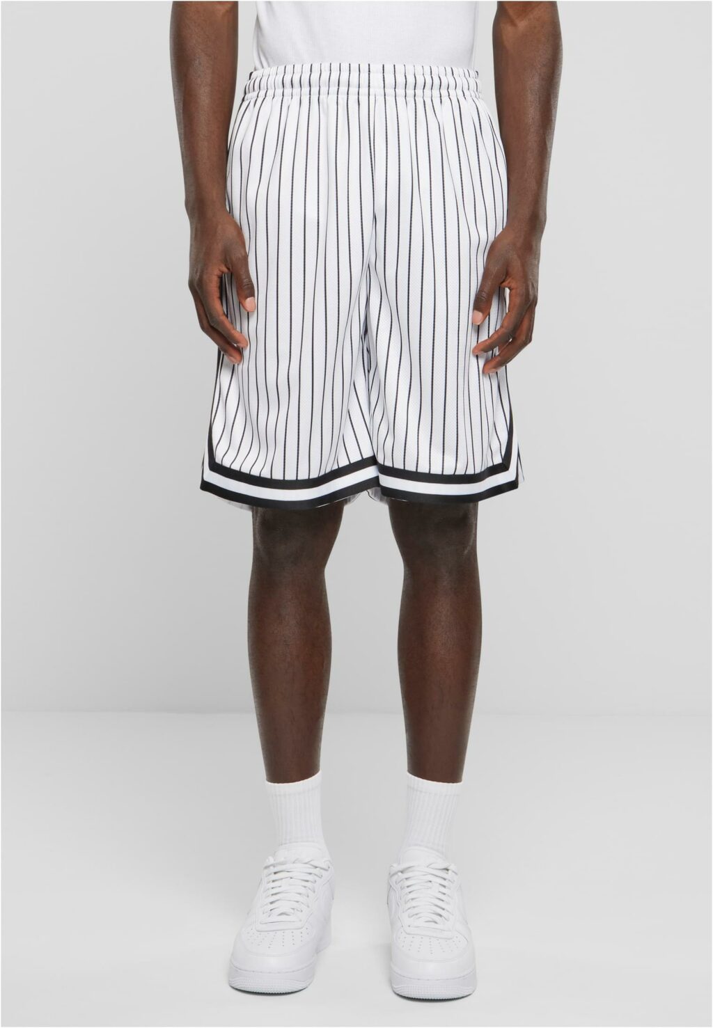 Urban Classics Striped Mesh Shorts white/black TB6667