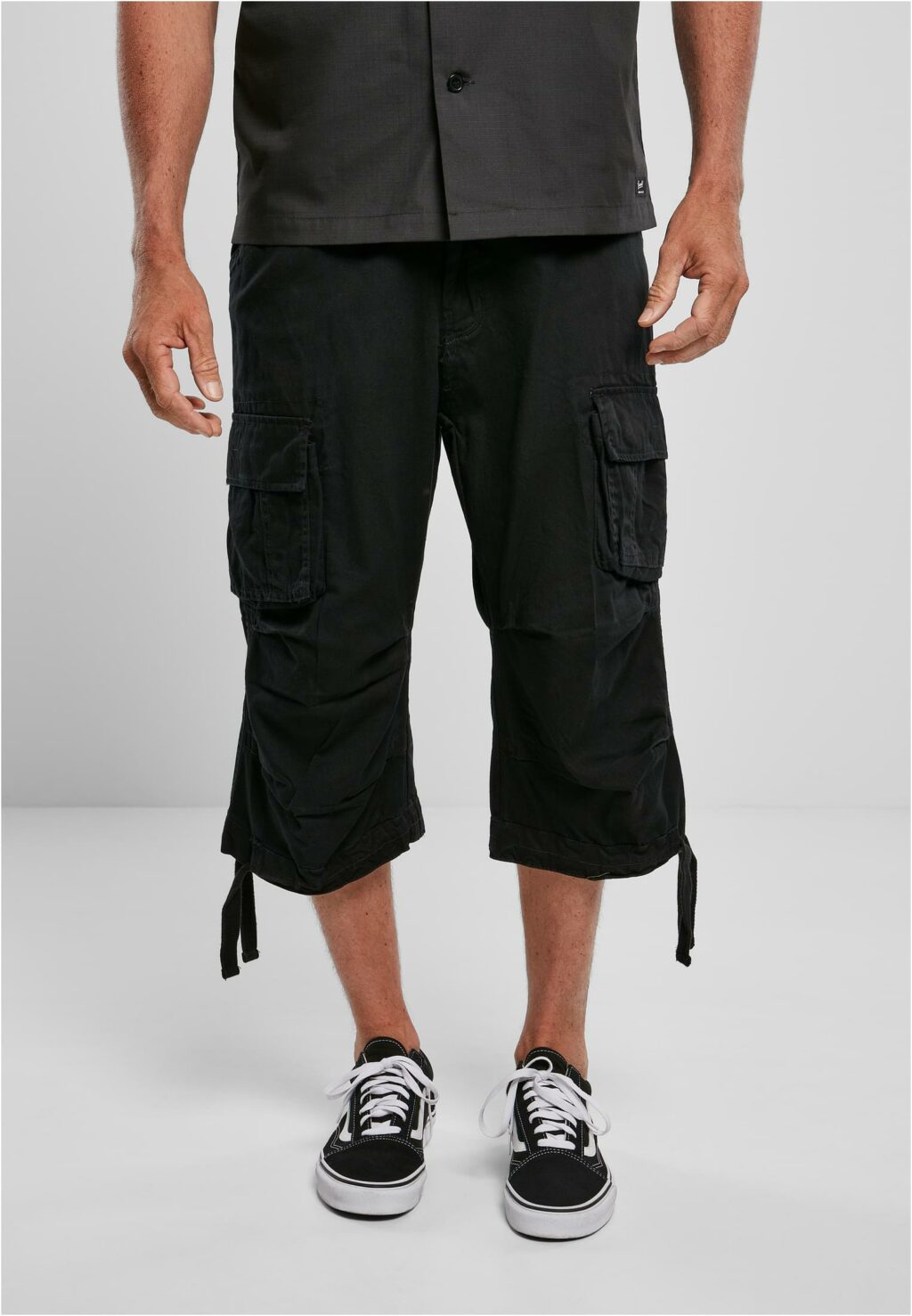 Brandit Urban Legend Cargo 3/4 Shorts black BD2013
