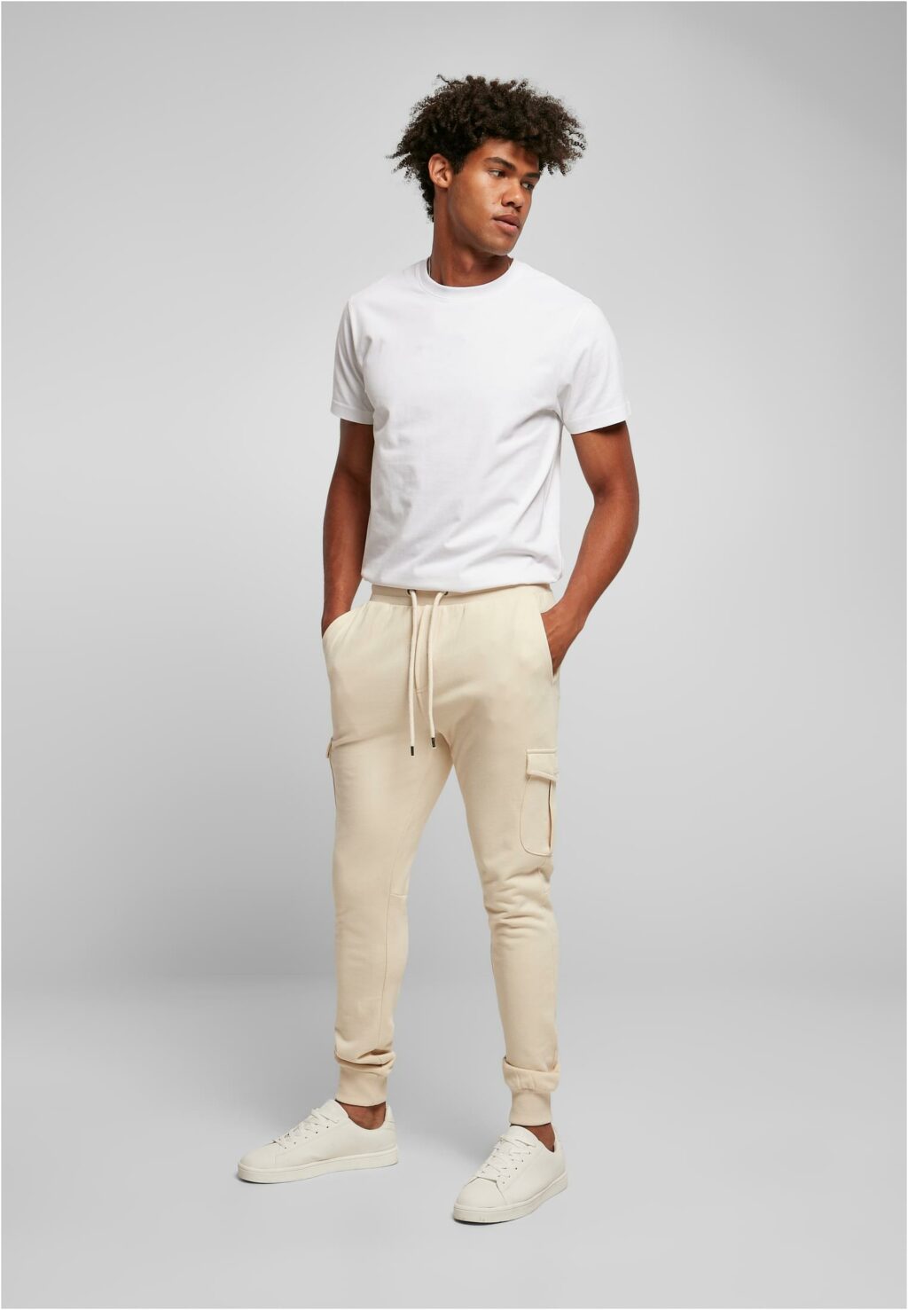 Urban Classics Fitted Cargo Sweatpants softseagrass TB1395