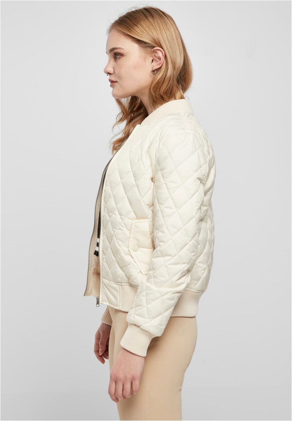 Urban Classics Ladies Diamond Quilt Nylon Jacket whitesand TB806