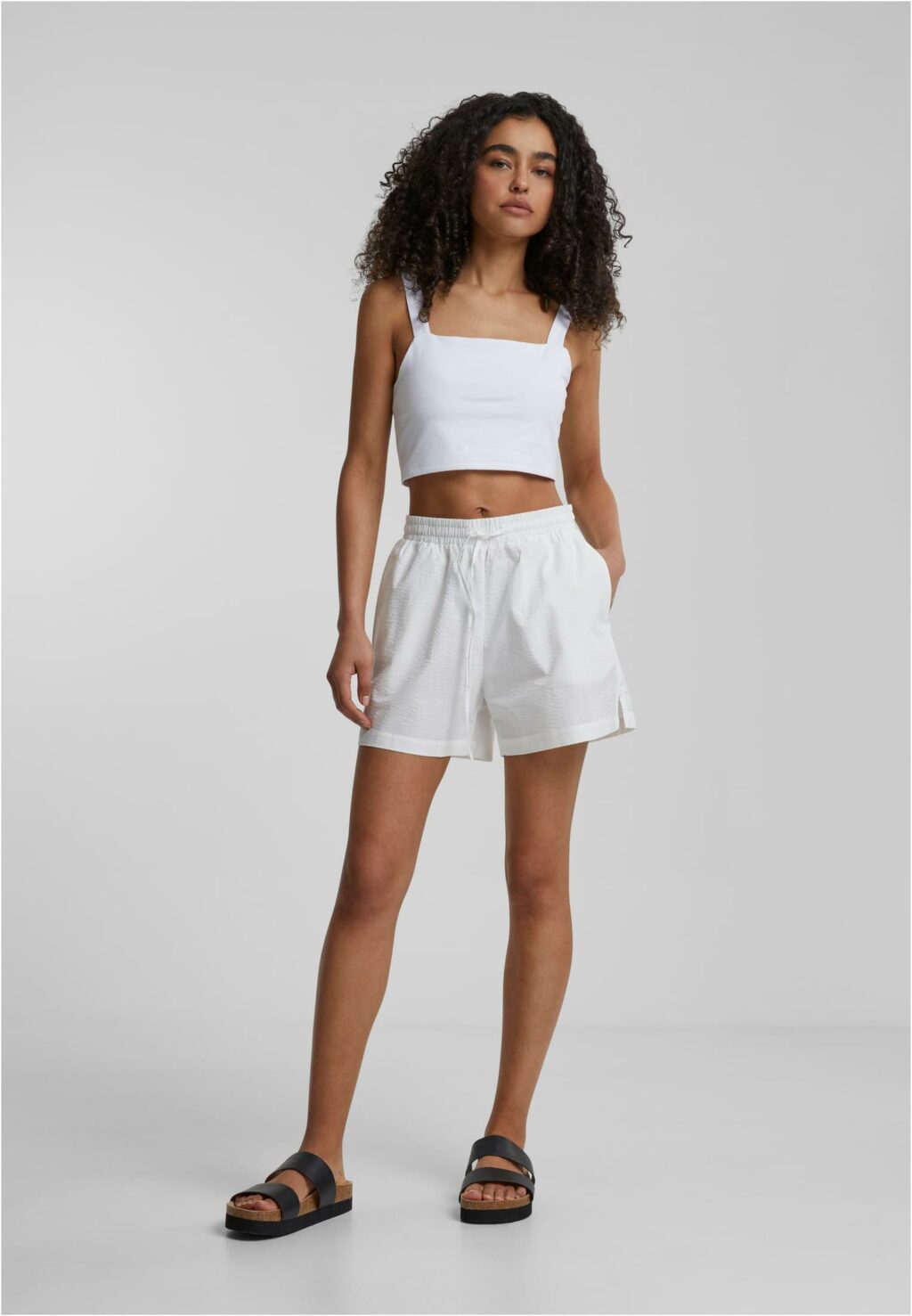 Urban Classics Ladies Seersucker Shorts white TB6212