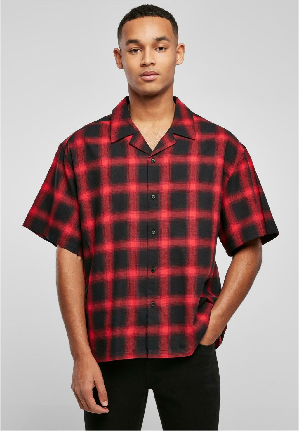 Urban Classics Loose Checked Resort Shirt black/red TB4407