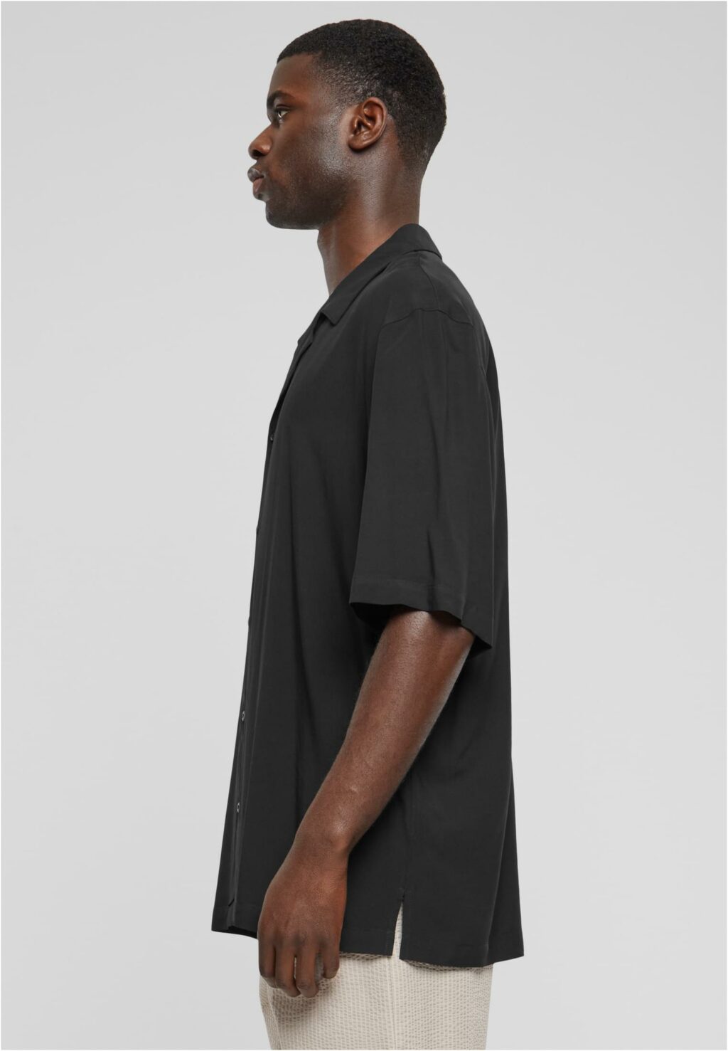 Urban Classics Loose Viscose Shirt black TB6656