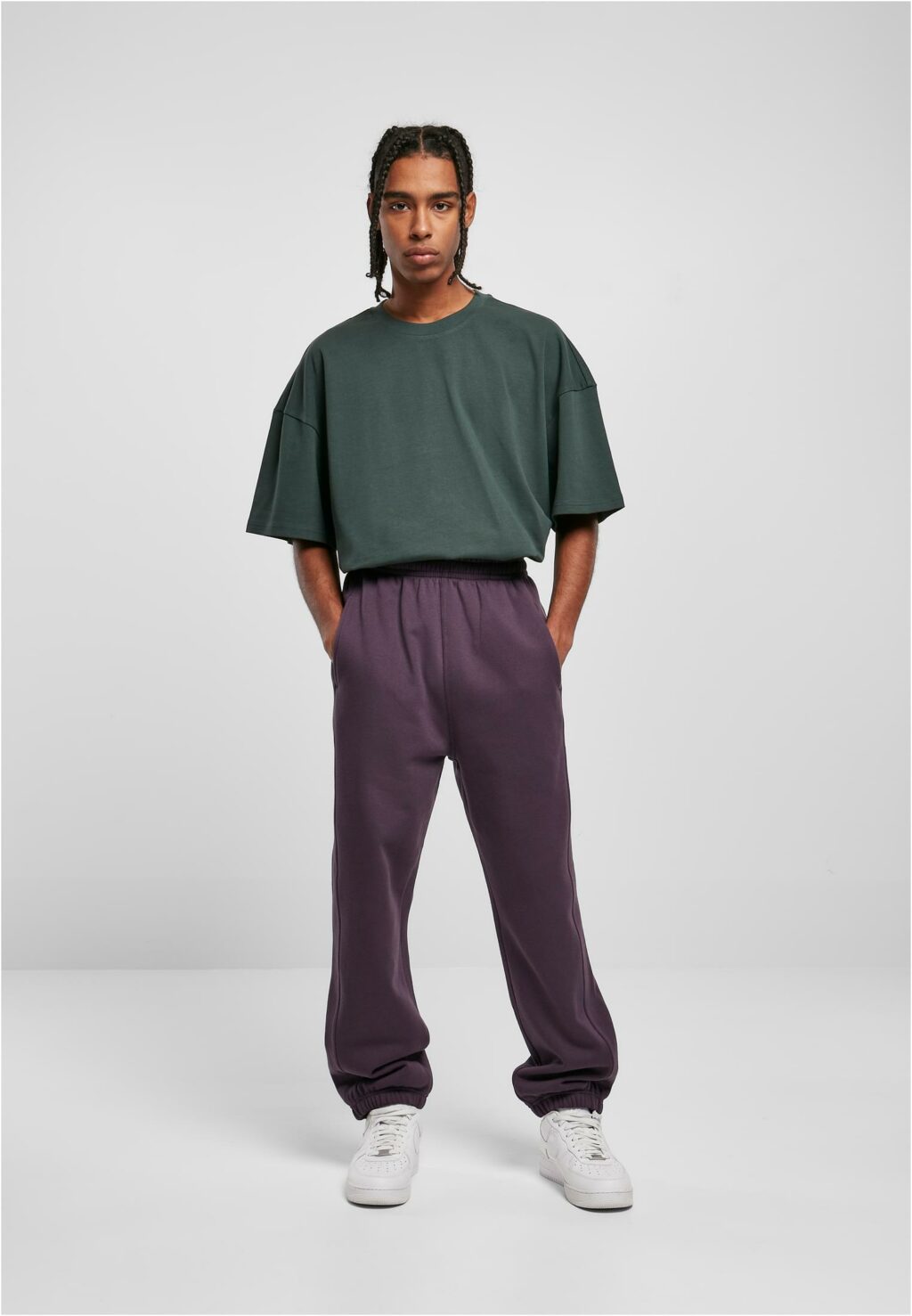 Urban Classics Sweatpants purplenight TB014B