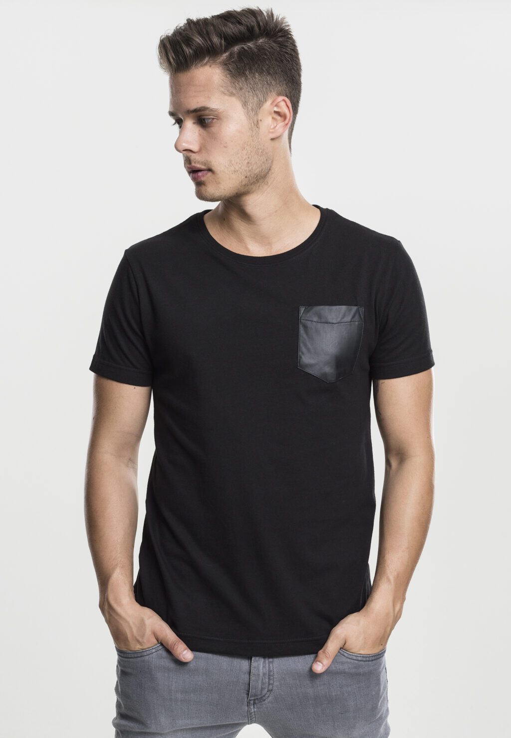 Urban Classics Synthetic Leather Pocket Tee blk/blk TB970